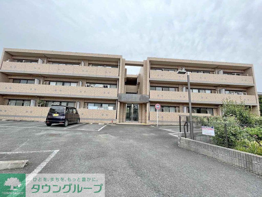 エストレージャ