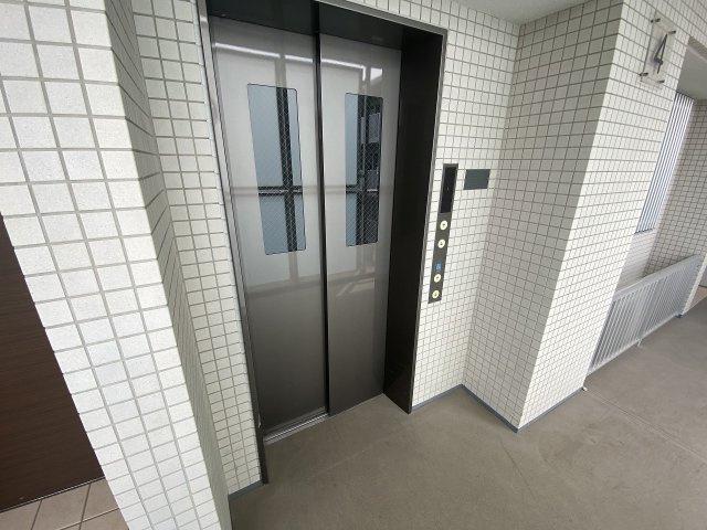 甲子園六石町ハイツ