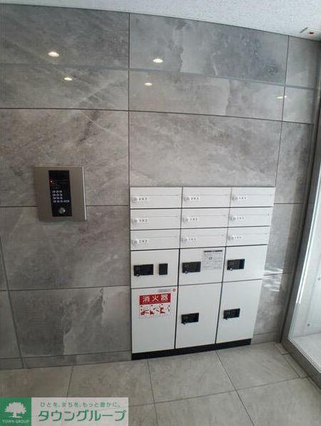 クレール三軒茶屋