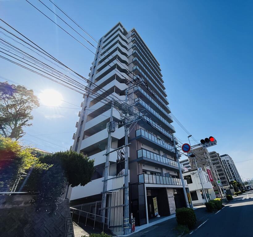 MODERN PALAZZO諫早駅前