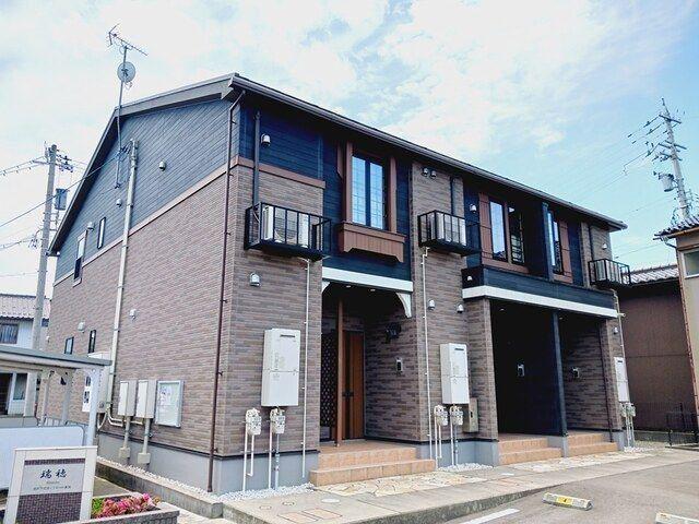 ＩＲいしかわ鉄道 東金沢駅 徒歩23分 2階建 築8年