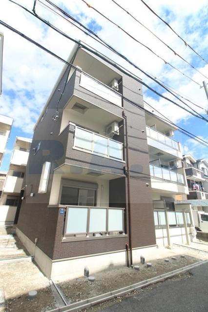 FMAISONATRIOII