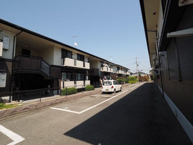 アルパポンテ三番館