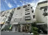 トライレイトナ
