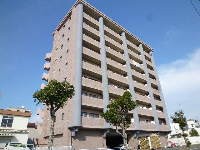 マンション山本 参番館