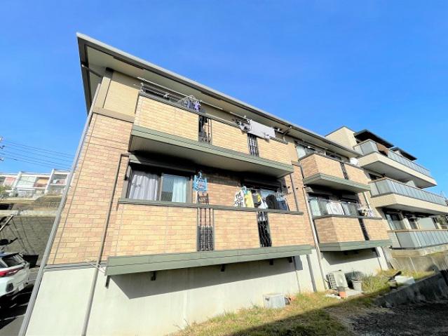 西生田アイリス