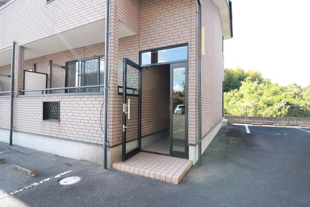 コスモハイツタカオ B