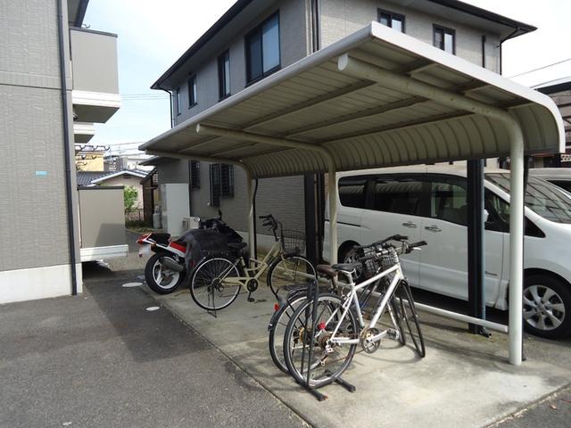 ジュネス・K