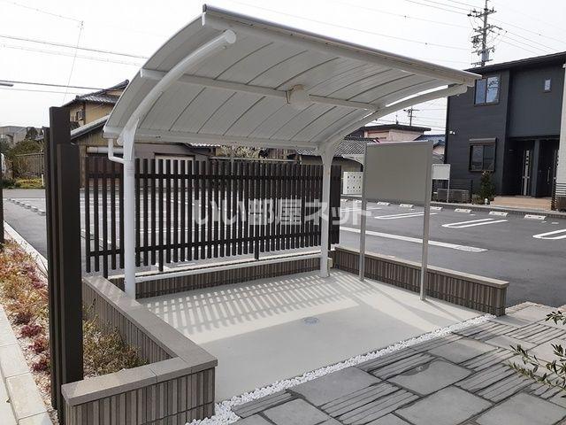プルミエール 吉浜II