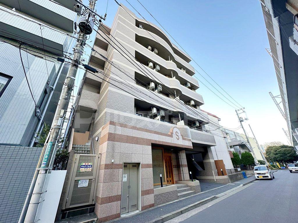 イーストパレス