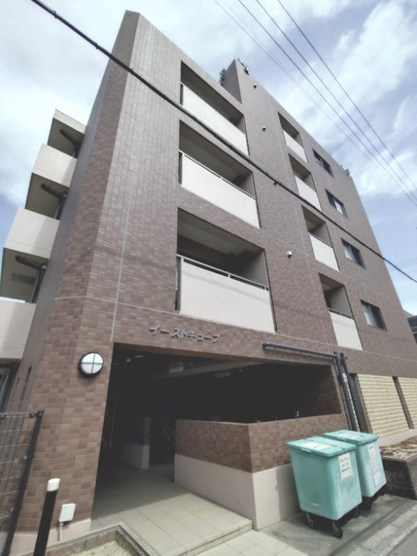 イーストキューブ