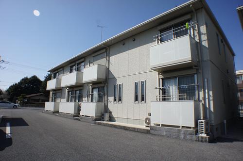 クレシア B
