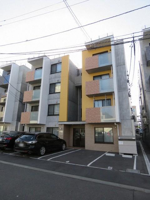 LIBERTY COURT