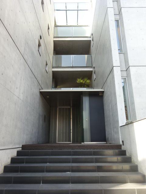 DEN FLAT 南平台