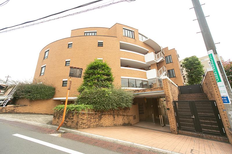 ラ・コリーヌ神宮前