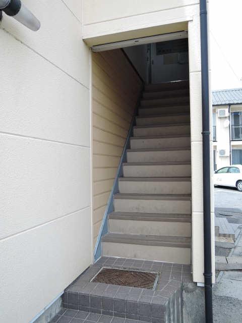 SKY ROCKET II 南棟