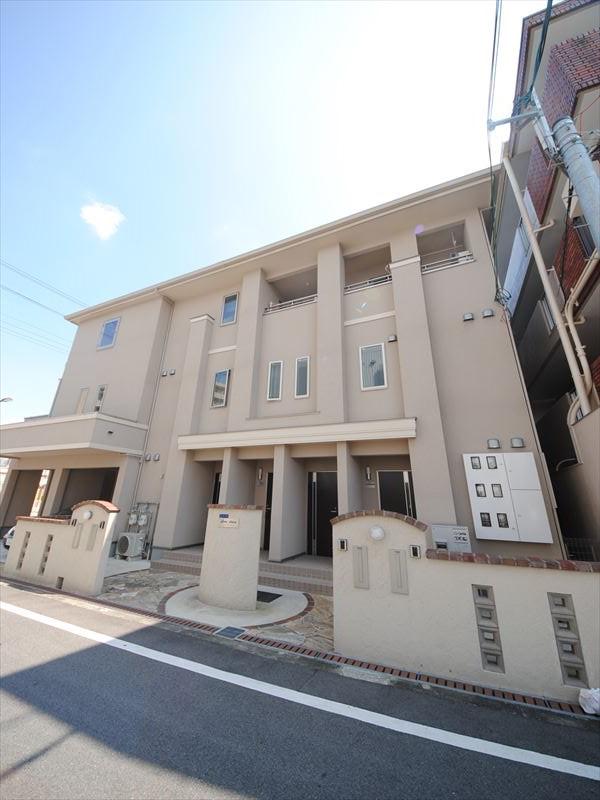 地下鉄今里筋線 清水駅(大阪メトロ) 徒歩1分 3階建 築13年