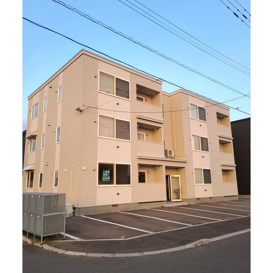 ル・シャルマンI号館