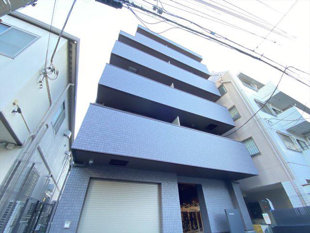 GARAGIA