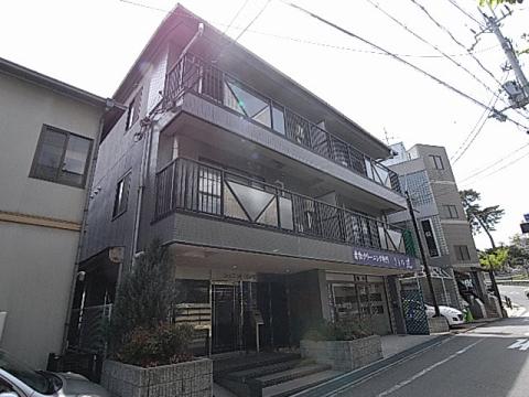 シュエット吉本