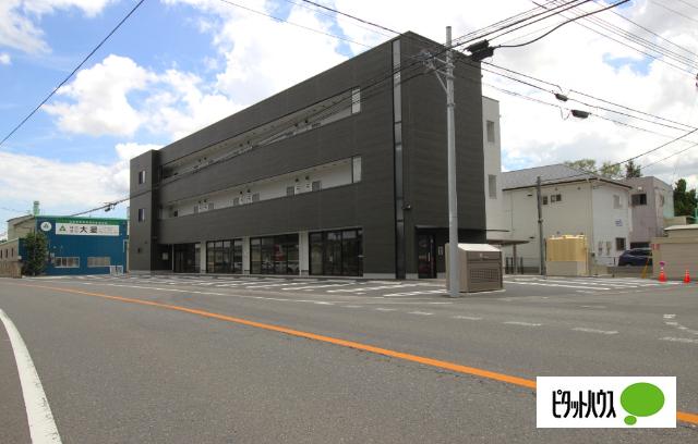 ＪＲ高崎線 本庄駅 徒歩52分 3階建 築4年