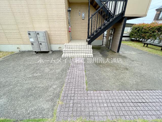 セジュール横須賀 A棟