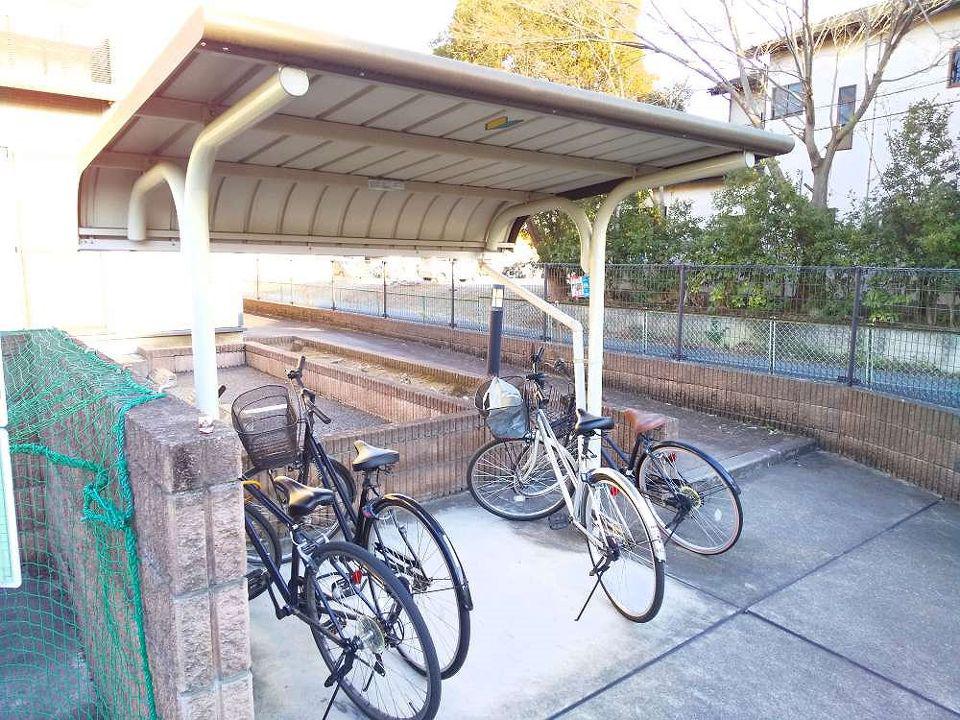 レオパレス和