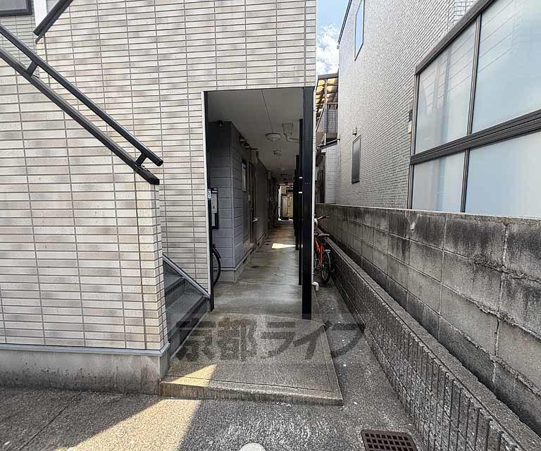 レオパレス西向日