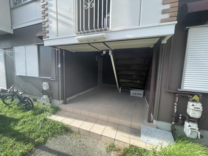 タウニイーフラット