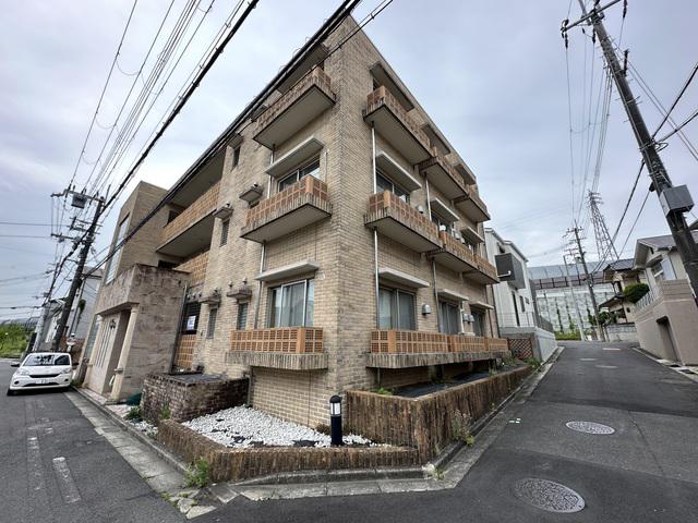 シャルル日吉台