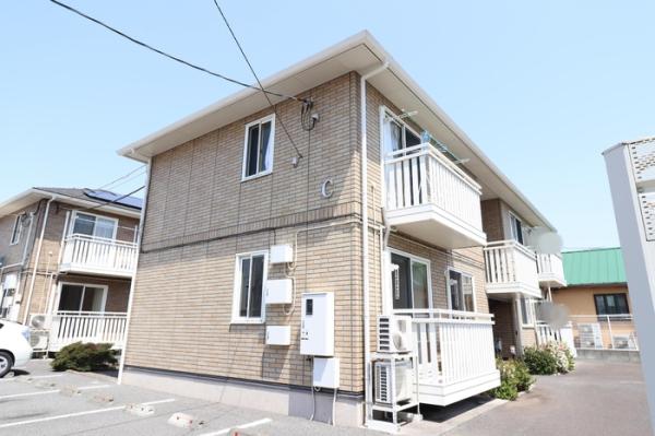 ハイツクレール坂東C