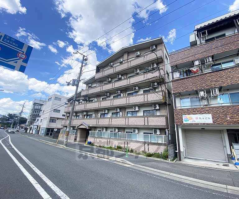 阪急京都線 西京極駅 徒歩3分  築25年(1K/1階)