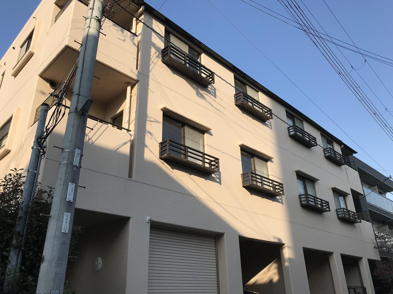 エクリュー北口