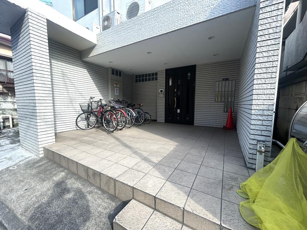 虹信ビル