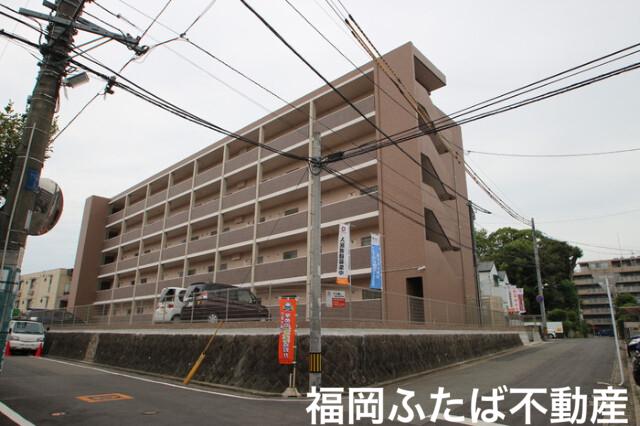 西鉄天神大牟田線 雑餉隈駅 徒歩4分 5階建 築9年