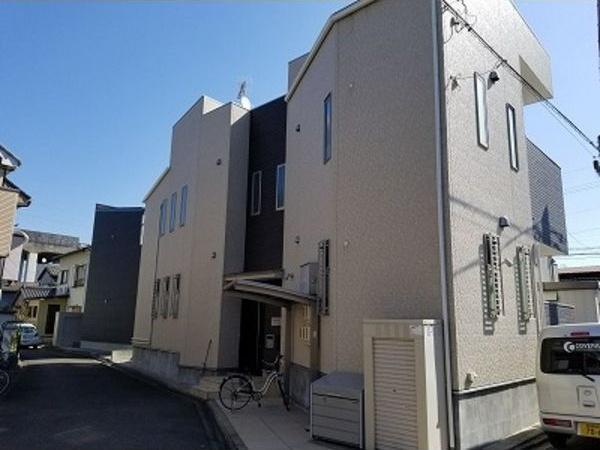 GRANDTIC 栄生