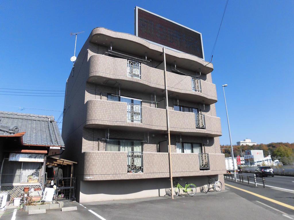 スクエアコート