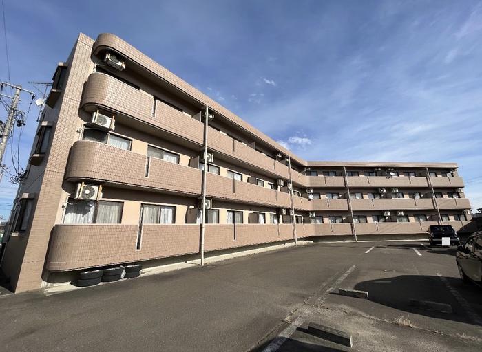 メゾンドシャルマン岩切(2DK/1階)