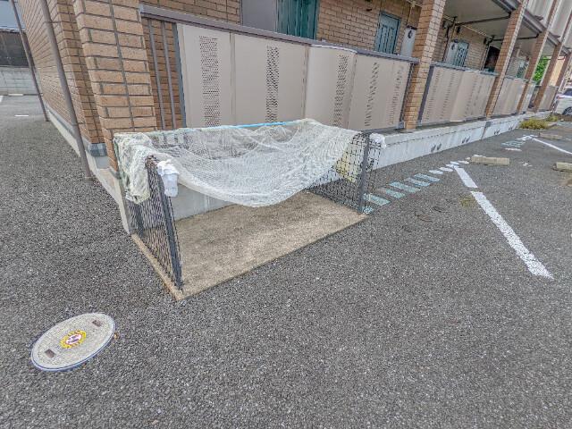 エピナール E