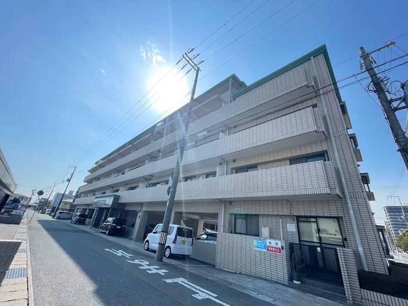 イーストアヴェニュー