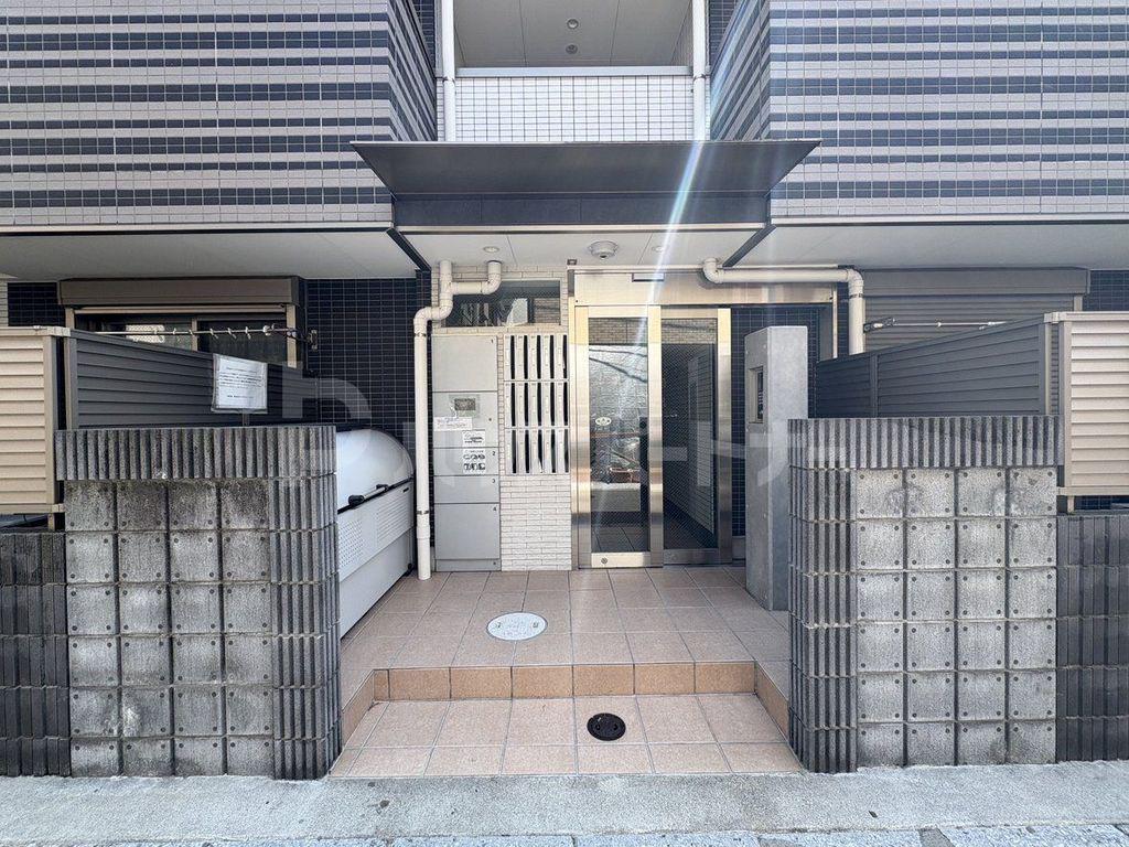 STUDIO FLAT KAMEARI