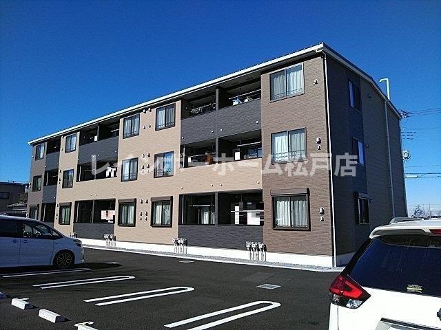 ＪＲ武蔵野線 越谷レイクタウン駅 徒歩16分 3階建 築4年