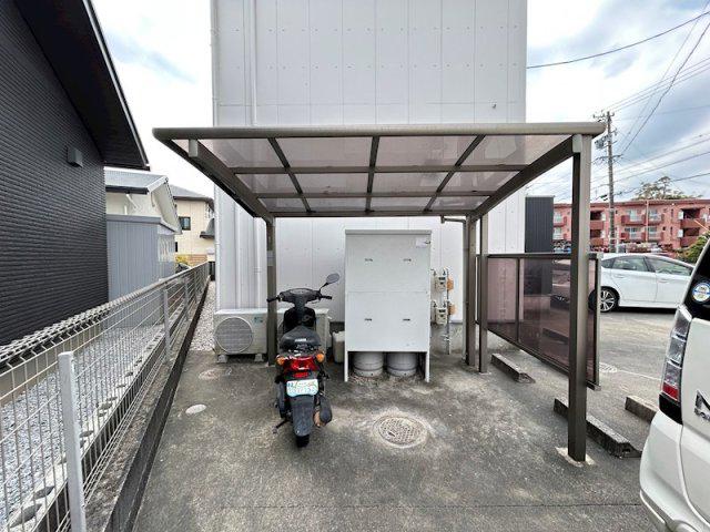 クレフラスト市野町