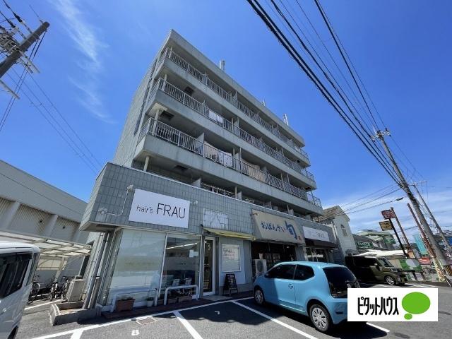ホワイトハウス1号館(1K/5階)