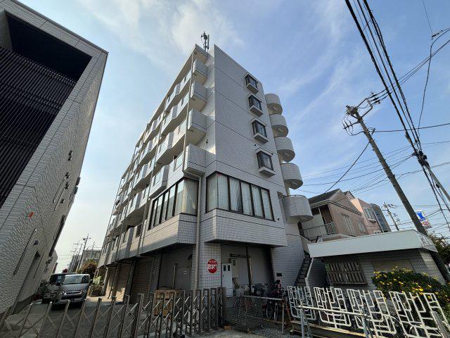 クレール・パレ
