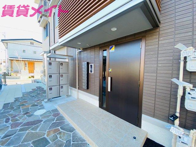 ディーシャンブル八田 B