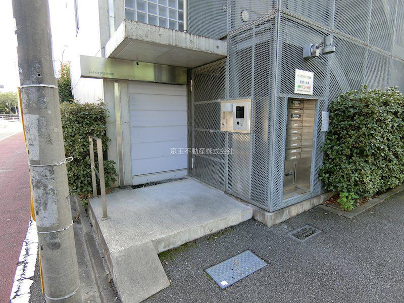 HI-ROOMS哲学堂