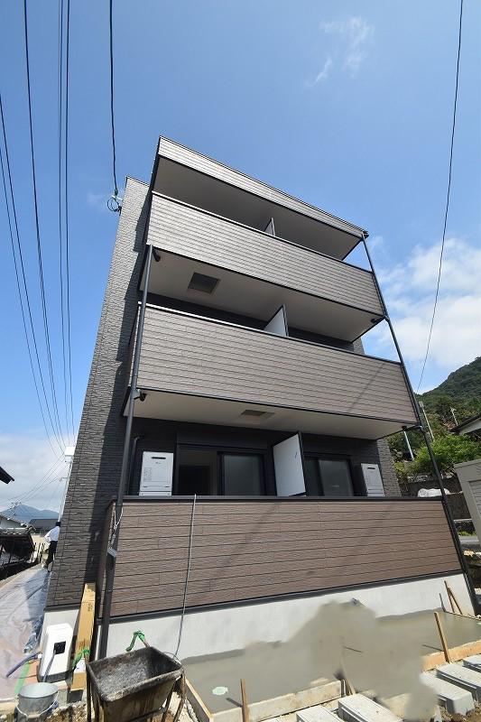 RESIDENTIAL 戸坂駅前