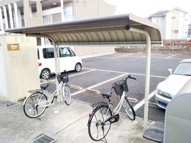 レオパレスグリーンヒルズ
