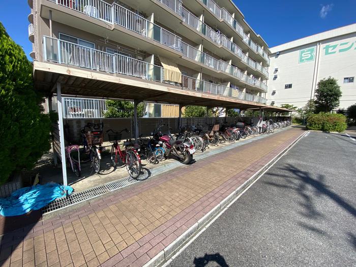 アムール西井